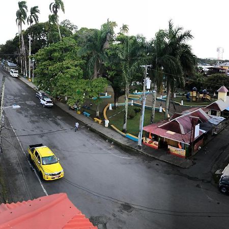 Reff Hotel Bocas Town Luaran gambar