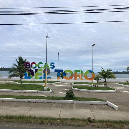 Reff Hotel Bocas Town Luaran gambar