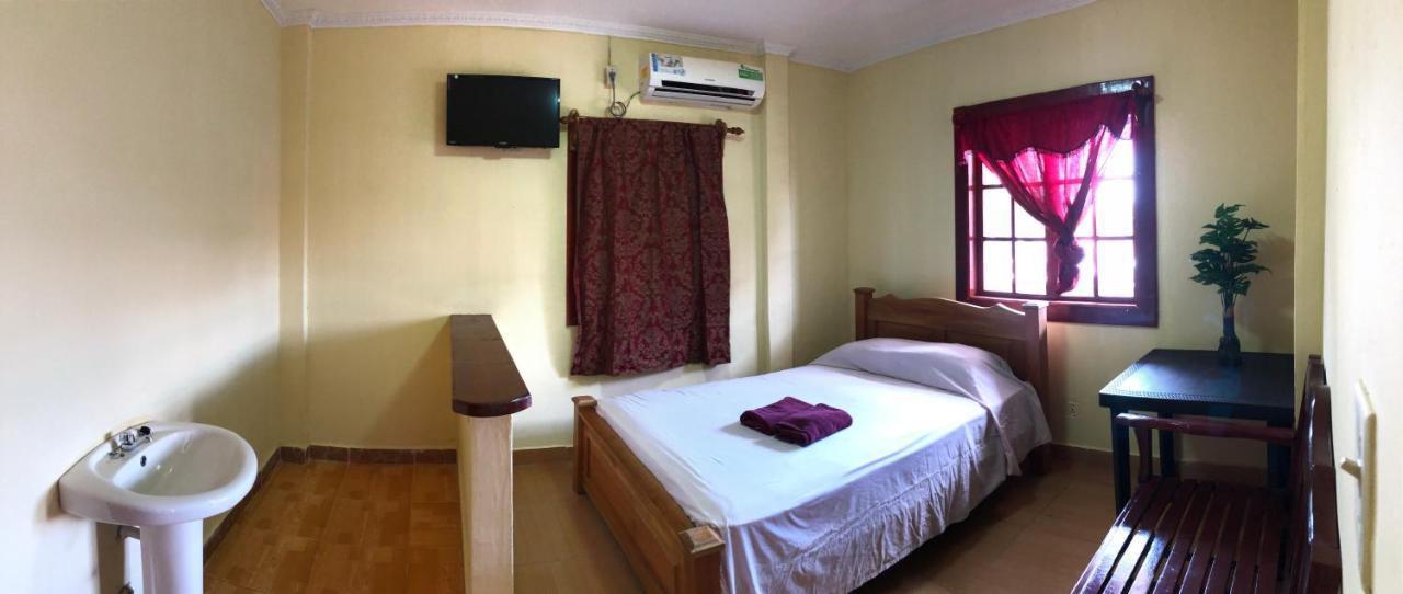 Reff Hotel Bocas Town Luaran gambar