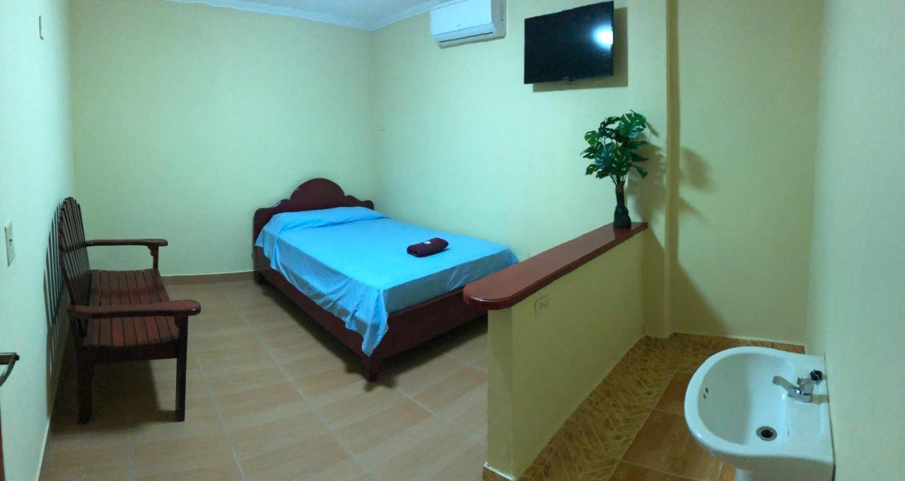 Reff Hotel Bocas Town Luaran gambar