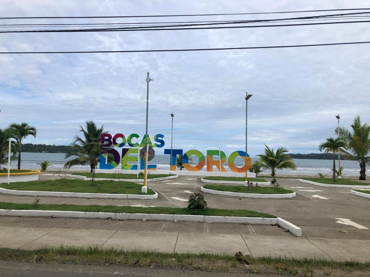 Reff Hotel Bocas Town Luaran gambar
